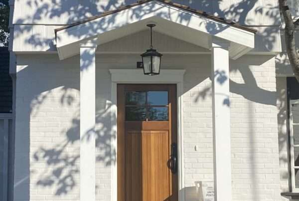 Seattle House Painting, Painter in Seattle, Front entrance of a beautiful modern style home in Magnolia, WA